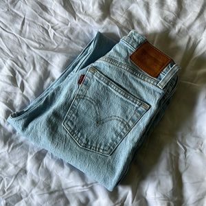 Levi’s Ribcage Straight Ankle Jeans (size: 24)